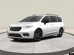 2024 Chrysler Pacifica Hybrid Premium S Appearance Pkg